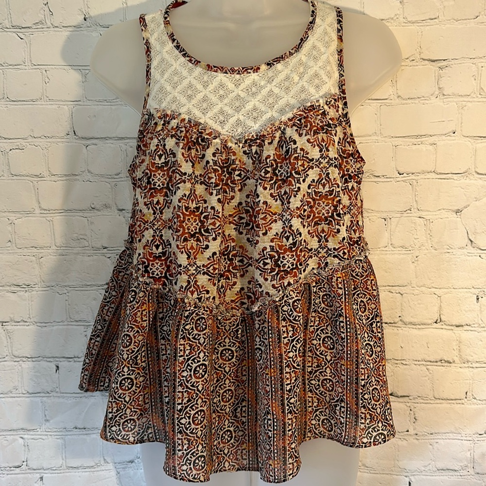 Altar’d State cute babydoll top with lace